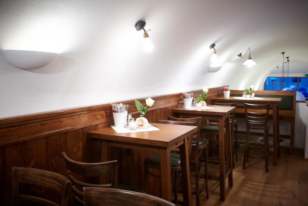 Rathauskeller Melk Hotel Екстериор снимка