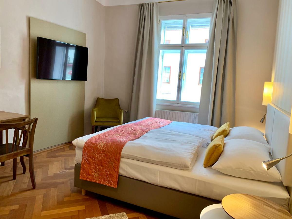 Rathauskeller Melk Hotel Екстериор снимка